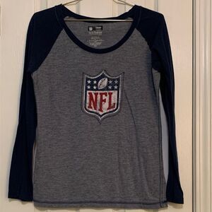 NFL Team Apparel NFL Logo Baseball Tee Gray and Navy Sleeves Size Medium